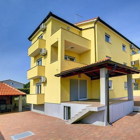 מדולין Apartments Kralj מראה חיצוני תמונה
