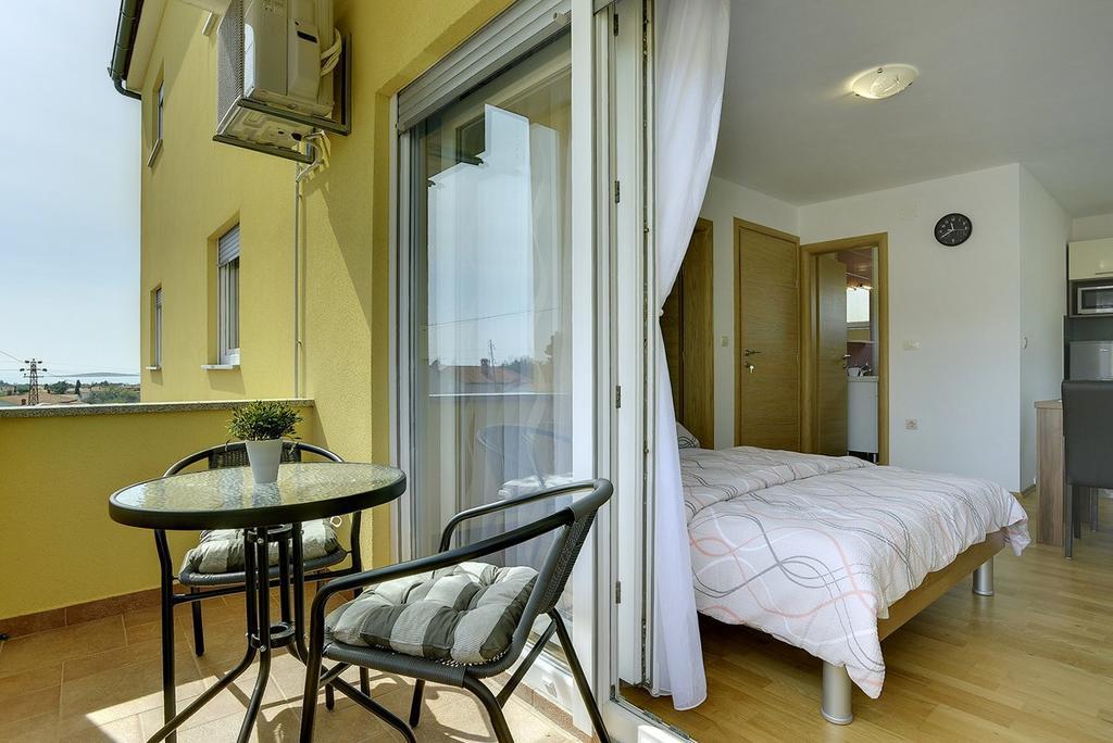 מדולין Apartments Kralj מראה חיצוני תמונה