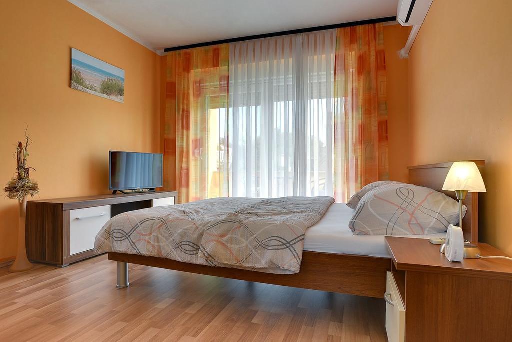 מדולין Apartments Kralj מראה חיצוני תמונה