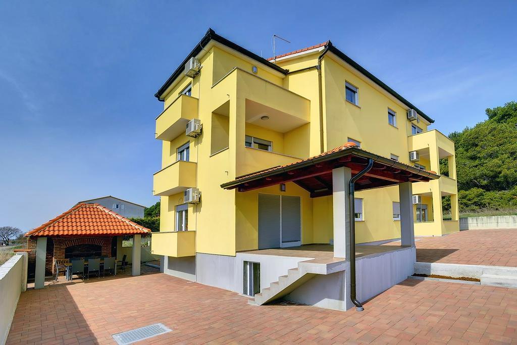 מדולין Apartments Kralj מראה חיצוני תמונה
